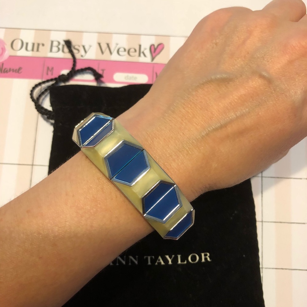 Gorgeous bracelet